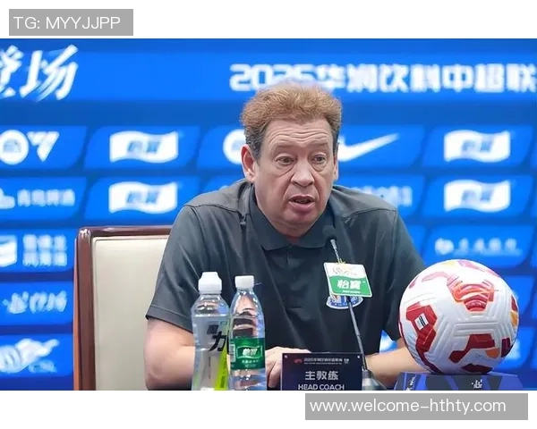 波耶特带队夺双冠后意外辞职全北现代教练生涯画上句号 波耶特带队夺双冠后意外辞职全北现代教练生涯画上句号