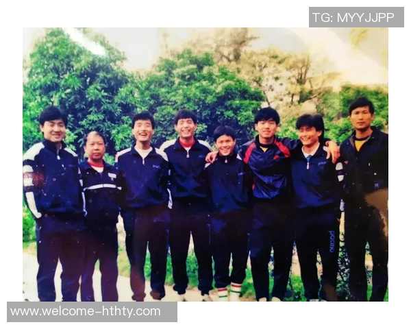 老里表示为球员感到自豪称胜利源于坚持不懈的团队精神