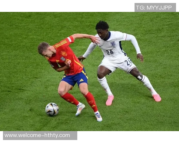 足球专家分析梅努前景拜仁更适合他曼联可考虑外租方案