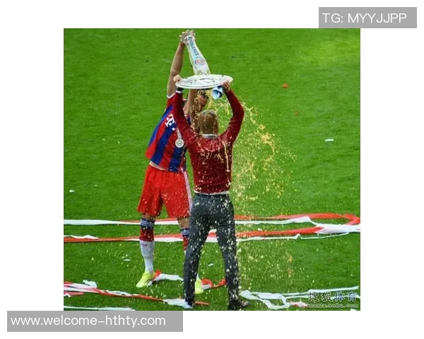 拜仁官方宣布拉姆荣获联邦功勋勋章展现足球公平竞赛精神